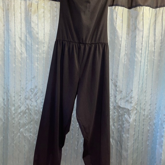Strapless ruched Capri romper/jumpsuit medium - Picture 2 of 2